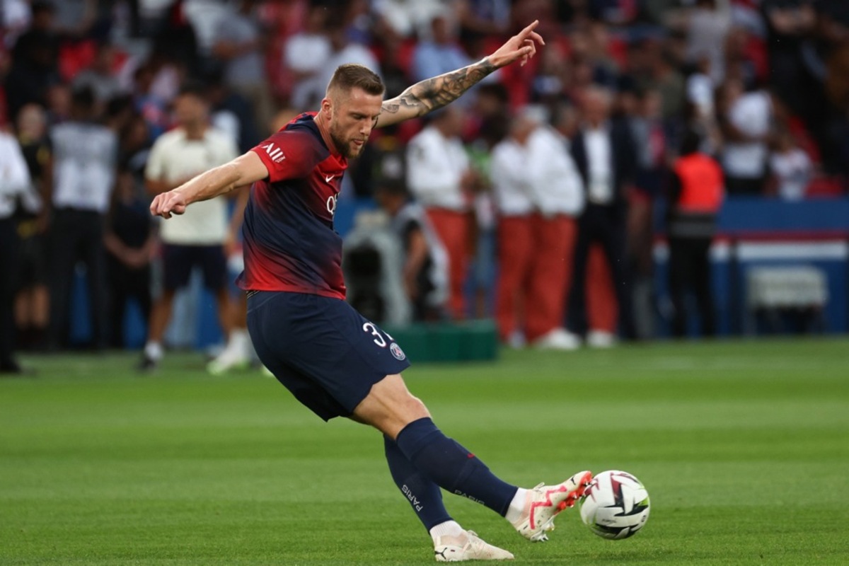 Juventus-linked Milan Skriniar warms up ahead of the French Ligue 1 soccer match between Paris Saint Germain and FC Lorient in Paris, France, 12 August 2023. EPA-EFE/Mohammed Badra